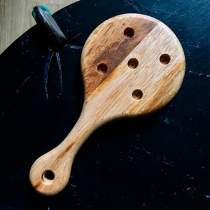 Spankingpeddel met zuignappen | Unieke houten peddel voor impact en plezier | Instelbare intensiteit