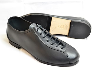 VINTAGE CYCLING SHOES Heroic cycling shoes from the 20s-30s, made to measure, handcrafted real leather