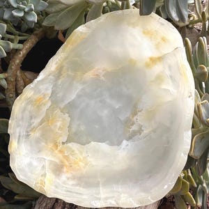 Hand Carved Onyx Bowl: Mexican Stone Decor