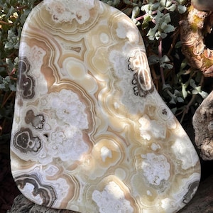 Hand Carved Onyx Bowl: Mexican Stone Decor