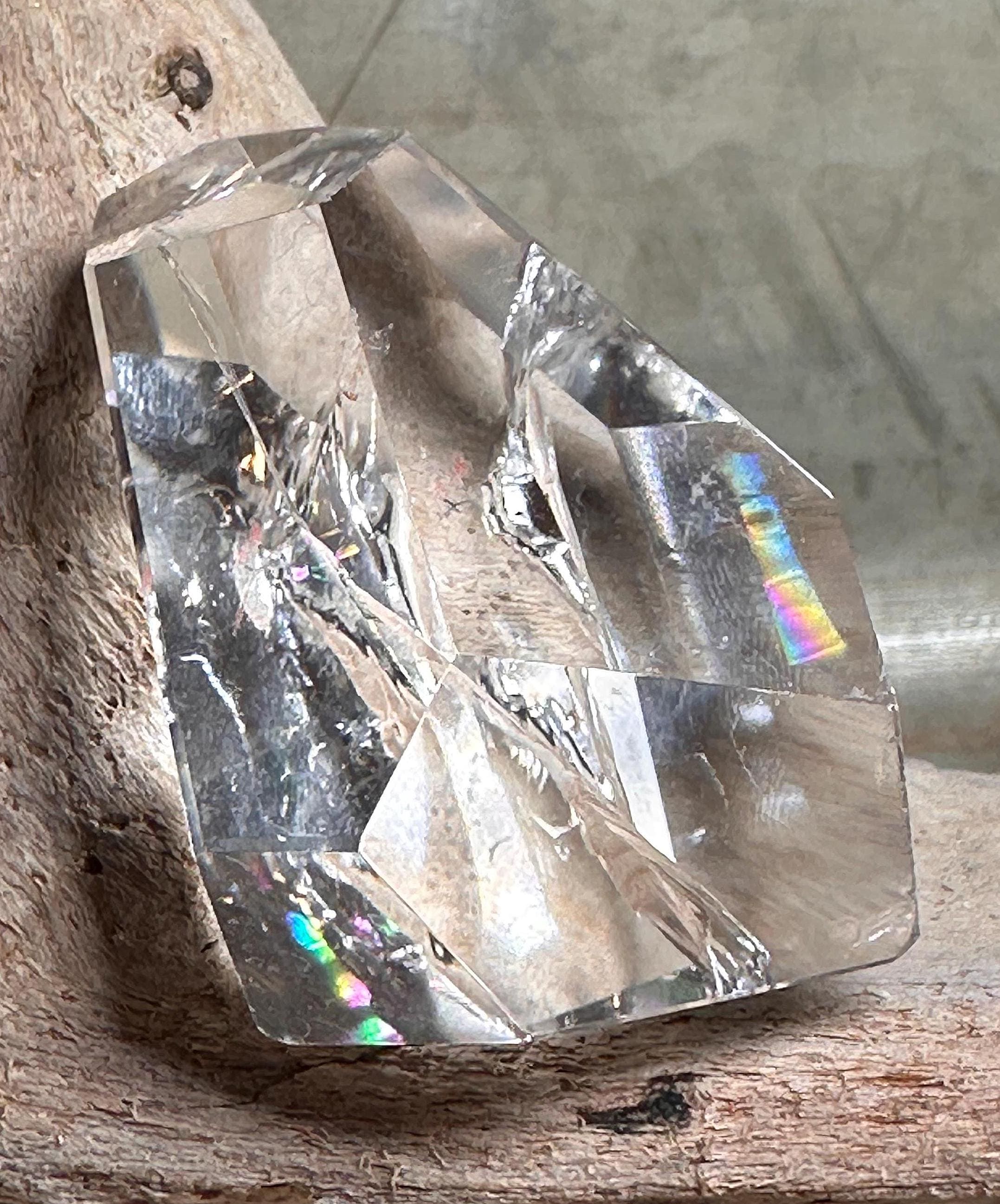 クリアクォーツクリスタルフリーフォーム：虹付き - Etsy 日本