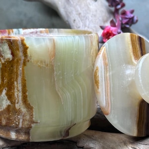 Hand Carved Onyx Jar from Pakistan