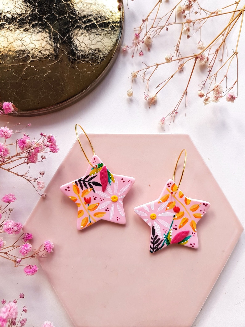 Pink Daisy Flower Earrings, Polymer clay statement earrings, hand painted polymer clay earrings, polymer clay earrings, statement earrings image 1