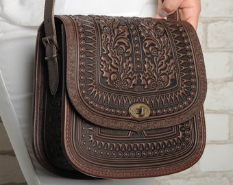 Big leather bag, brown messenger bag, genuine leather bag, tooled leather, crossbody bag, shoulder bag, capacious bag