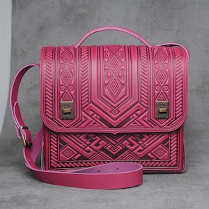 Rosa Leder Umhängetasche, Rosa Aktentasche, Echtleder Tasche, Crossbody Tasche, Umhängetasche, geräumige Tasche