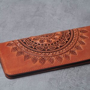 Cartera mandala foxy, Cartera de cuero marrón, Cartera de cuero suave, Cartera larga, Cartera de mano, Cartera de mujer, Regalo para ella