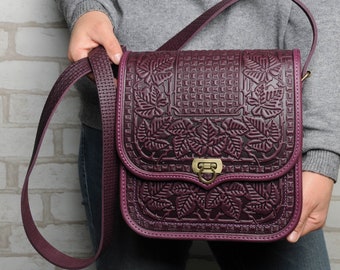 Purple crossbody bag, leather purse, purple leather bag, embossed leather bag, shoulder leather bag, purple bag, messenger bag, gift for her
