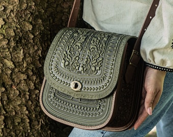 Genuine leather green bag, big leather bag, olive messenger bag, tooled leather, crossbody bag, shoulder bag, capacious bag