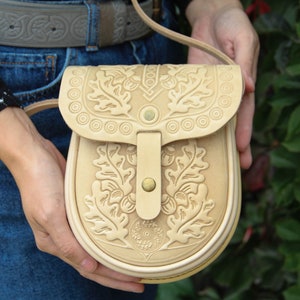 Embossed Leather Mini Purse: Beige Shoulder Bag for Women