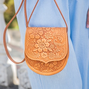 Embossed Leather Crossbody Bag: Handcrafted Floral Shoulder Bag