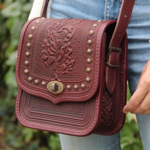 Brown Leather Purse, Crossbody Bag Ladies, Shoulder Leather Bag, Embossed Leather Bag, Handmade Custom Ukrainian Bags for woman, Leather Bag