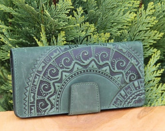 Green leather wallet, soft leather wallet, boho wallet leather, wallet with coin pocket, genuine leather wallet, clutch wallet