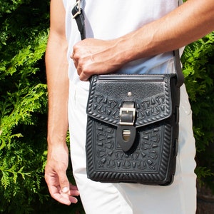 A5 Leather Tablet Bag: Black Vertical Messenger Bag