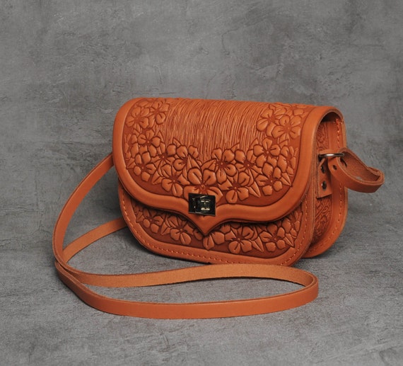 Mini Foxie Shoulder Bag Mini Foxie Shoulder Bag