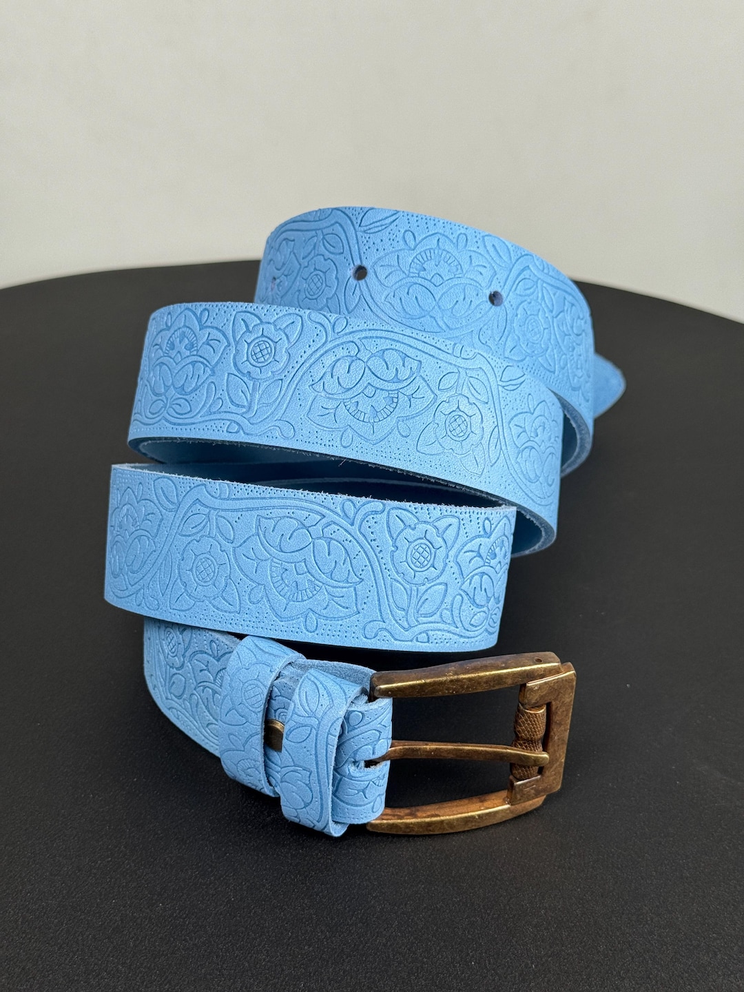 Light Blue Embossed Genuine Leather Belt With Floral Pattern  display picture 2