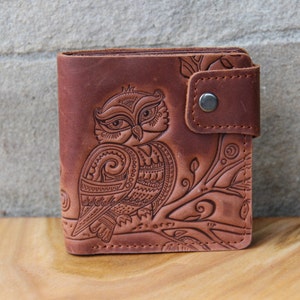 Mini billetera de cuero marrón, titular de tarjeta de crédito boho delgado, titular de tarjeta de identificación plegable delgada, regalo del tercer aniversario de boda, billetera compacta para mujeres