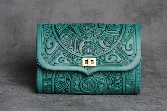レオ様　SAAD waistbag real leather turquoise Turquoise Leather Belt Bag: Embossed Fanny Pack Purse - Etsy Israel