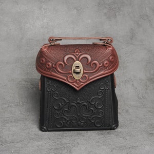Sac à dos bohème en cuir, sac à dos en cuir pour femme, sac à dos en cuir bordeaux + noir, sac à dos en cuir gaufré, sac à dos pour femme, sac à dos unique