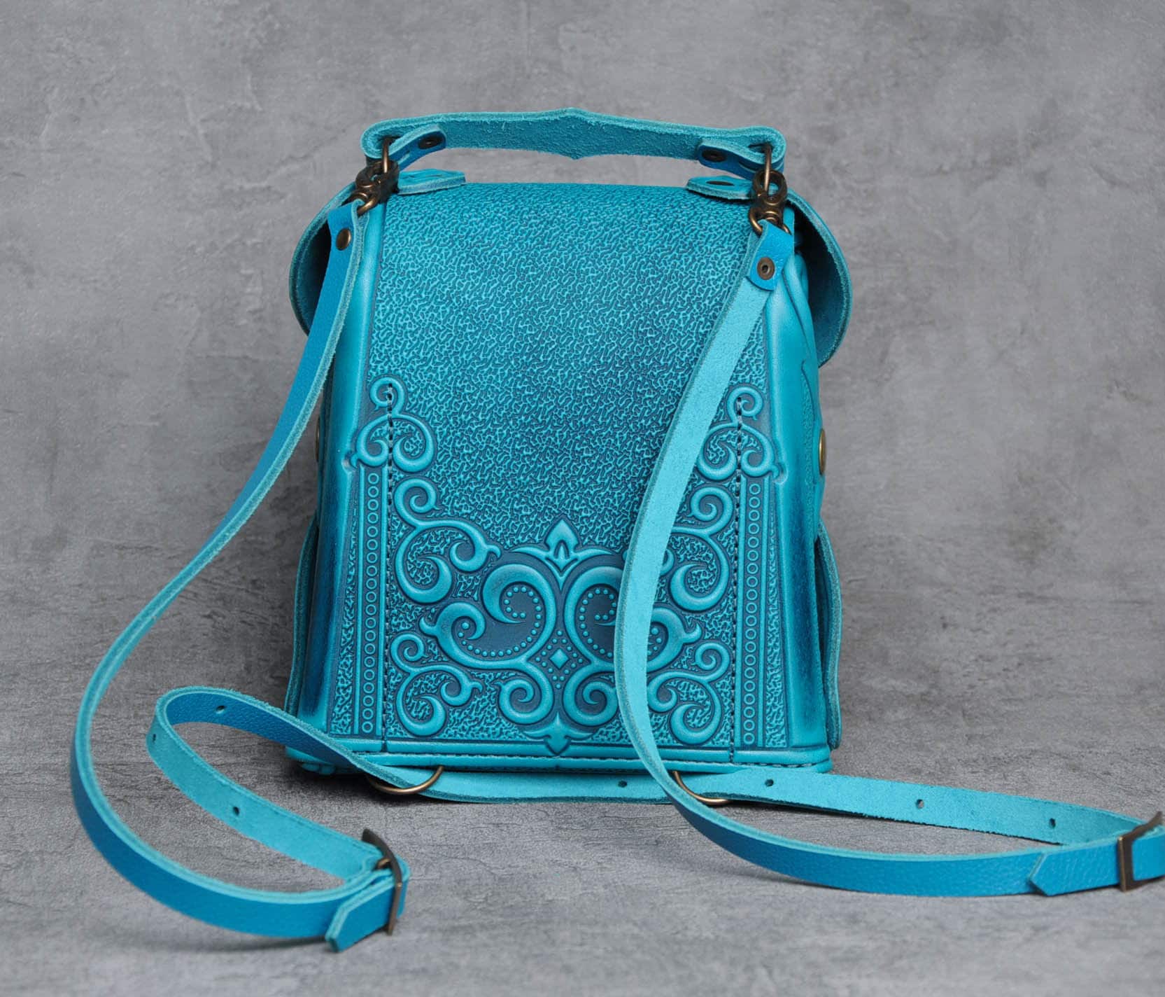 Hand TOOLED LEATHER CONVERTIBLE BACKPACK Shoulder Bag‎ Purse Turquoiseish The Sedona Tooled Leather Backpack main image 4