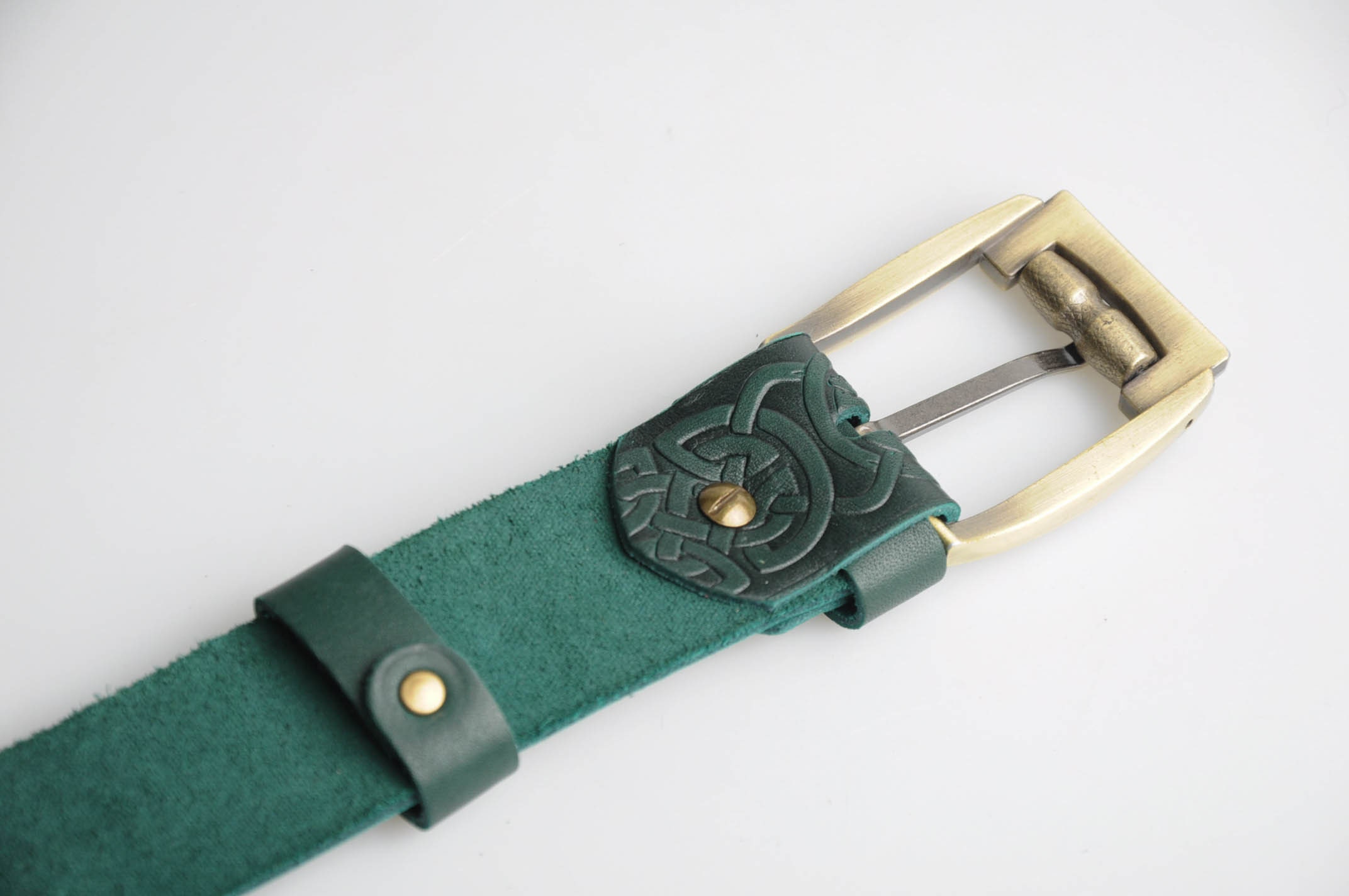 Embossed Green Leather Belt: Celtic Ornament, Adjustable - Etsy display picture 2