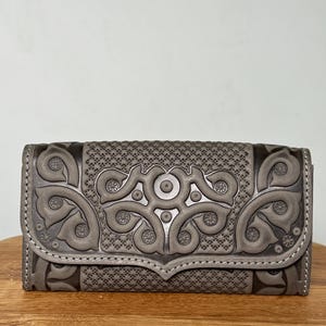 Graue Lederbrieftasche, weiches Leder Portemonnaie, Boho Portemonnaie Leder, echt Leder Portemonnaie, echt Leder Portemonnaie, Kupplungsbrieftasche