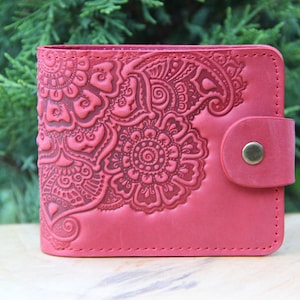 Cartera de cuero rojo, billetera grabada, billetera de bolsillo, billetera única damas, billetera de cuero suave, billetera pequeña de mujer, billetera de cuero imagen 1