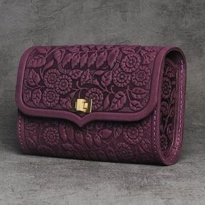 Purple fanny pack, belt purse for women, purple leather belt bag, belt purse, bum bag, unique belt purse, embossed belt purse