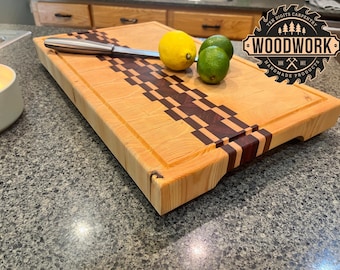 Tabla de cortar de veta final: pino, sapeli, padauk y arce