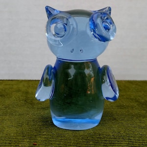 Blue Glass Owl Papperweight Vintage Home Decor Paper Weight