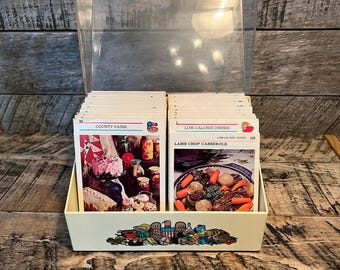 Vintage Recipe Card Box w Plastic Lid Organizer Full of Recipe Cards