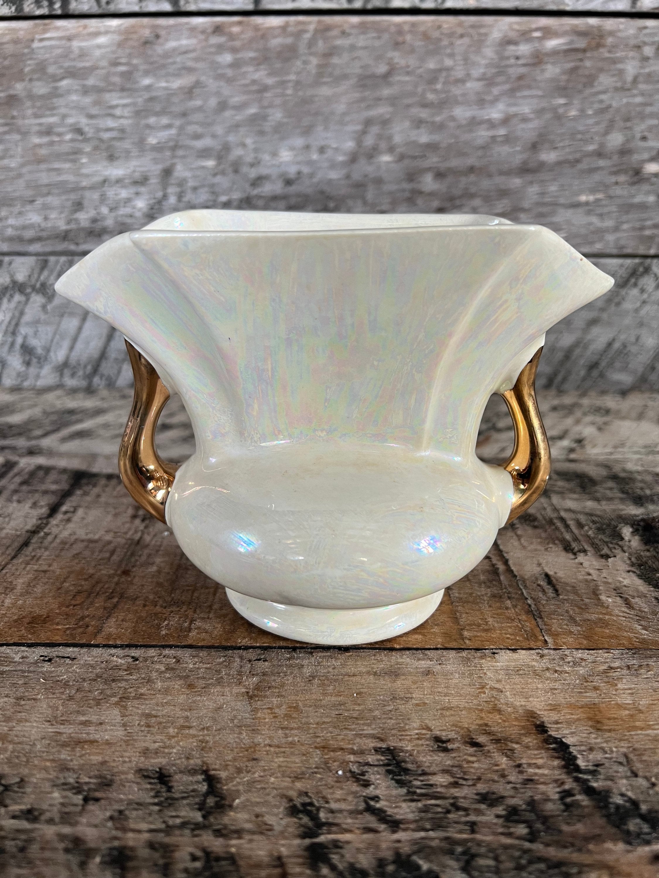 Pioneer Pottery ハードカバー 洋書　【jf3】 Pioneer Pottery ハードカバー 洋書 【jf3】 Amazon.co.jp