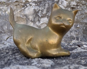 Vintage laying brass cat