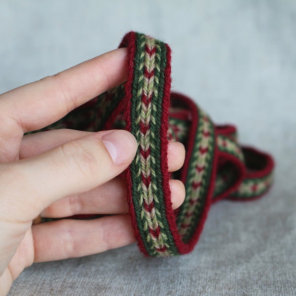 Tablet Woven Viking Trim/Band/Belt (100% Wool), 1-5 m, Green-Red, Without Tassels