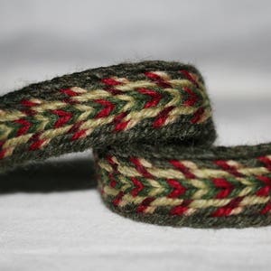 Tablet Woven Viking Trim/Band/Belt 100% Wool, 1-5 m, Green-Red, Without Tassels image 1