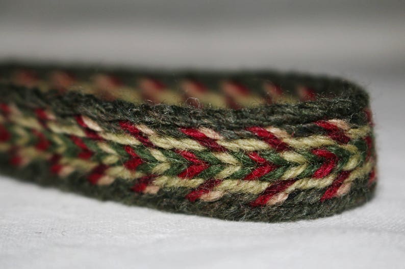 Tablet Woven Viking Trim/Band/Belt 100% Wool, 1-5 m, Green-Red, Without Tassels image 2