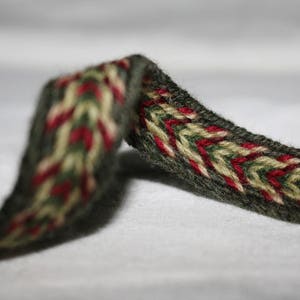 Tablet Woven Viking Trim/Band/Belt 100% Wool, 1-5 m, Green-Red, Without Tassels image 4