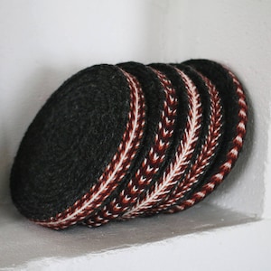 5 Muster. Wikinger Borte/Gürtel (100% Wolle), 1-5 m, rot-weiß-dunkelgrau, ohne Quasten