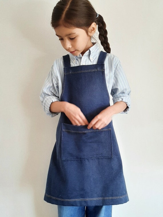 Kids Cross-back Apron, Organic Blue Denim, Japanese Apron With Pocket,  Pinafore Style, Childrens Organic Cotton Apron, Kids Painting Apron. 