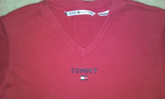 tommy hilfiger graphic logo tee