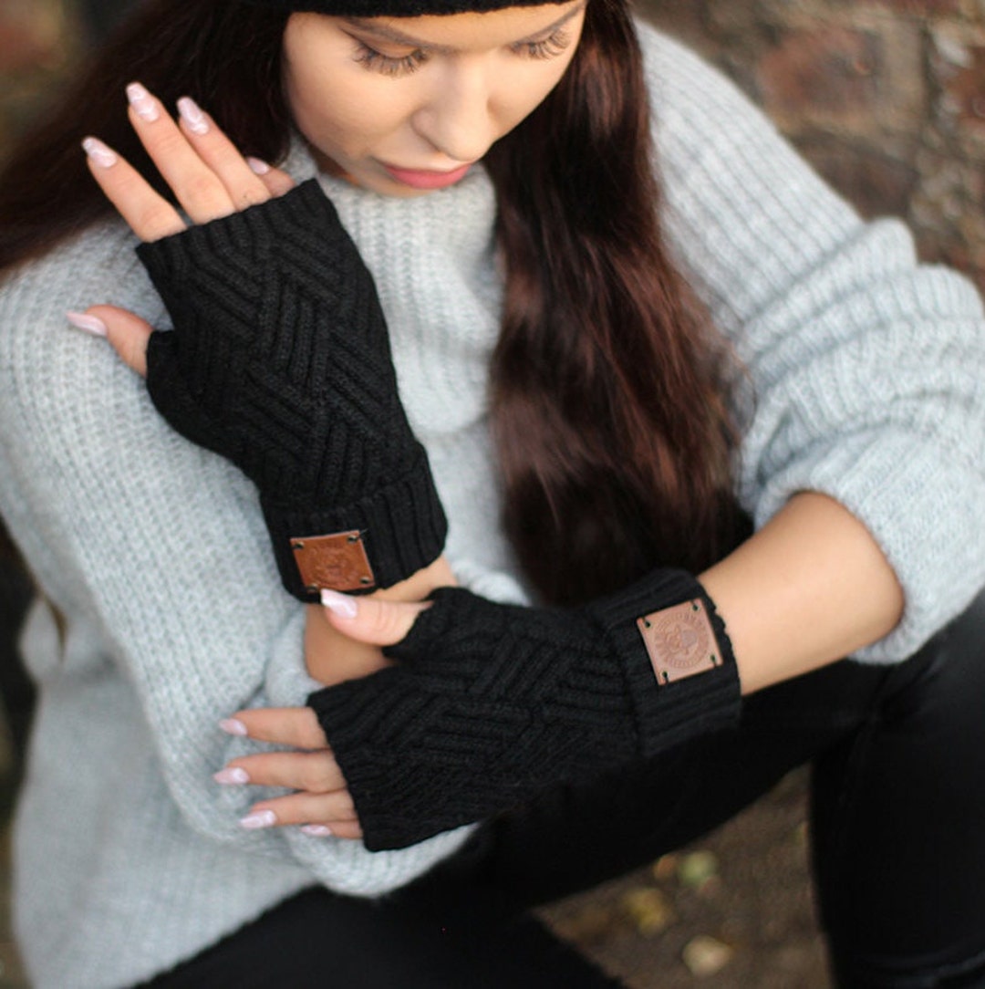 Women's Cashmere Fingerless Gloves, Soft and Warm Cozy Winter