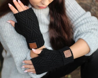 Cashmere fingerless gloves for women, soft stylish and warm cashmere mittens fingerless gloves in many colour