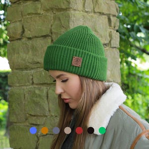 Silk-Lined Triple Layer Women’s Cashmere Hat – Hair-Friendly Winter Beanie, Cozy Gift for Her, Reduces Frizz & Breakage