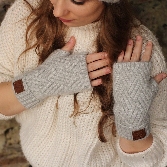 Women's Cashmere Fingerless Gloves, Soft Warm Winter Hand Warmers