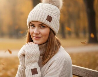Ensemble Bonnet Écharpe Gants Femme Hiver Tricoté Épais Avec Pompons - Doublé Polaire