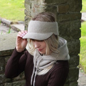 Diadema de cachemira con visera para mujer / Calentador de orejas cálido para invierno / Diadema de punto suave con visera / Regalo acogedor para ella