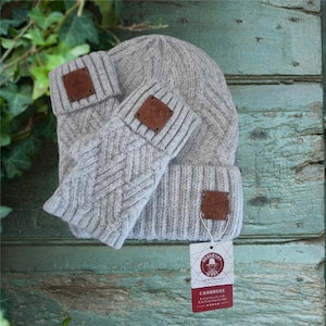 Cashmere hat and fingerless gloves set, Cashmere beanie hat, Warm and soft winter cashmere set for women&#39;s. Gift for her