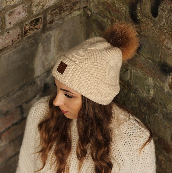 Cashmere Fox Fur Pom Pom Women's Winter Hat, Solid Colour Cashmere