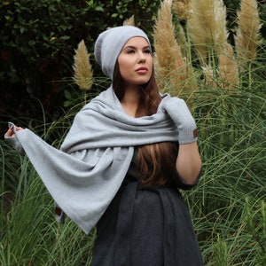 Grey cashmere women scarf