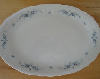 Bandeja con delicada decoración floral. Seltmann Weiden