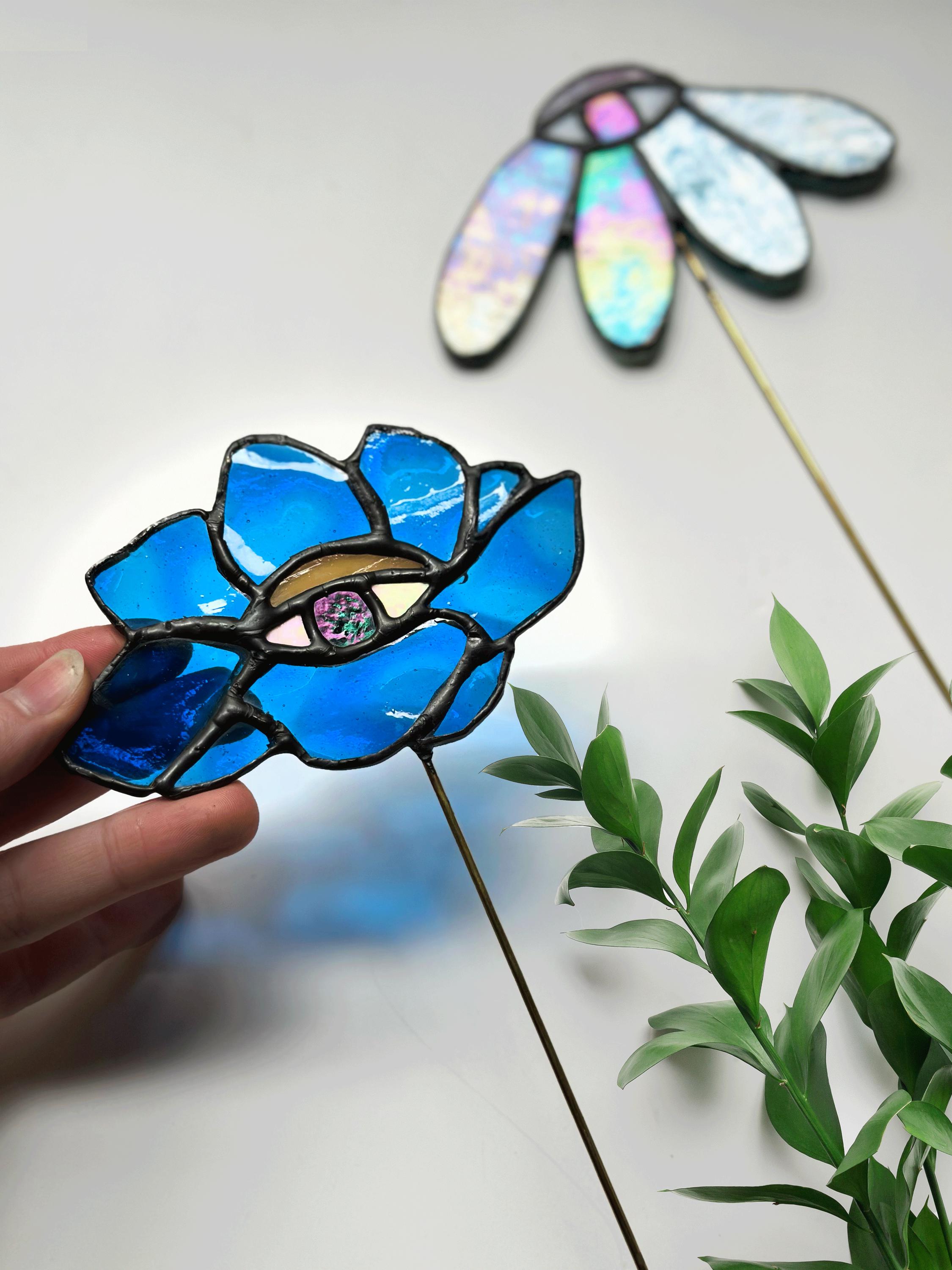 Eye-Bloom Stained Glass Plant Stake, Flower Decor, Plant Accessories